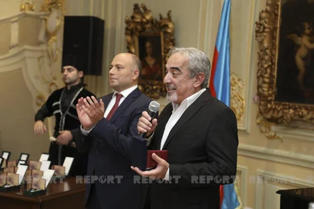 Flora Kərimova, Xuraman Qasımova və digər incəsənət xadimlərinə Prezident təltifləri təqdim olunub