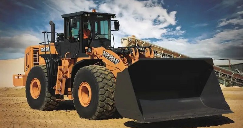 Azərbaycan iki ölkədən buldozer idxalını bərpa edib