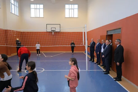 Ordubadda Azadkənd tam orta məktəbi istifadəyə verilib