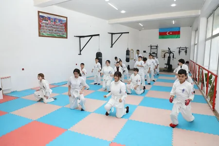Gənclər və idman naziri “Lənkəran” İdman Klubunun fəaliyyəti ilə tanış olub