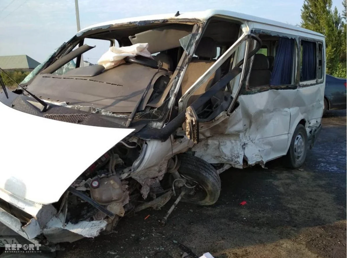 Ağcabədidə yol qəzası olub, yaralılar var - FOTO