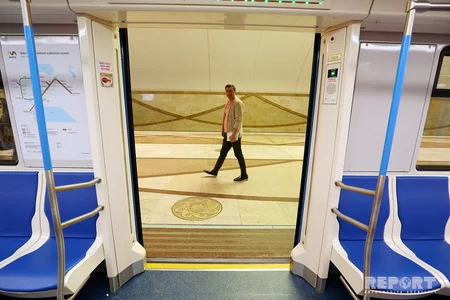 Bakıya yeni gətirilmiş metro qatarının təqdimatı keçirilib - FOTOREPORTAJ