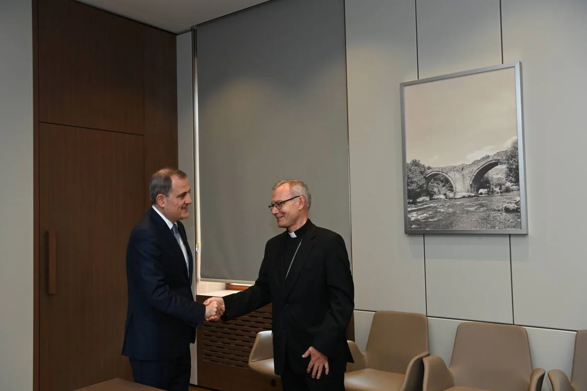 Ceyhun Bayramov Arxiyepiskop Marek Solçinski ilə görüşüb