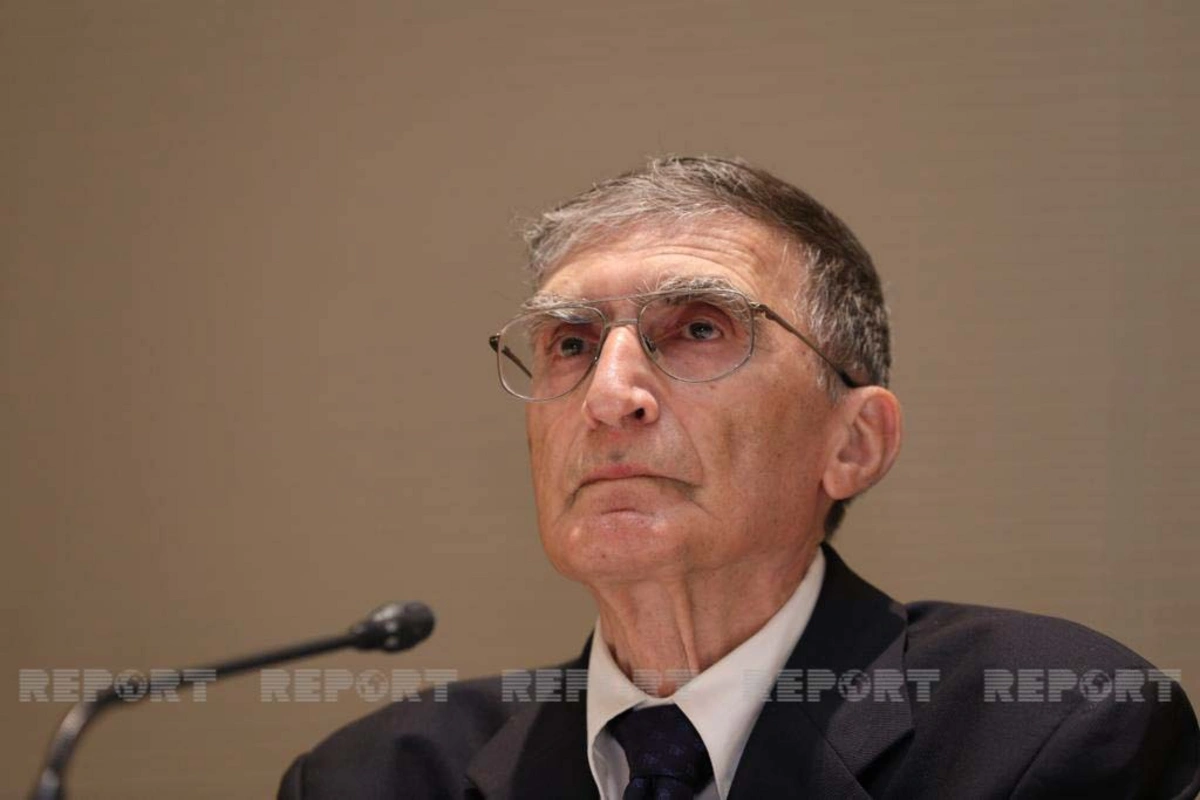 Nobel laureate condemns discrimination against Afro-Americans in US