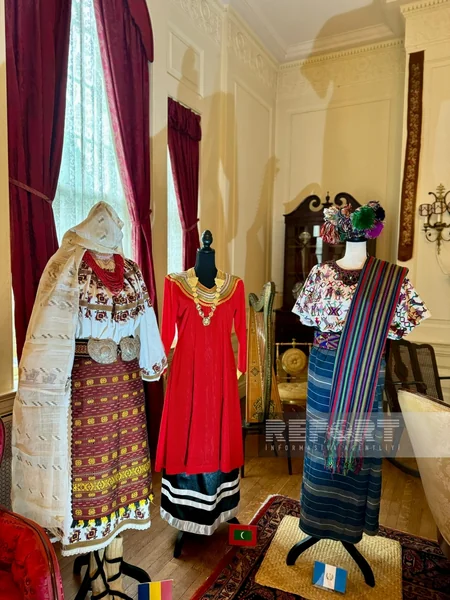 Vudro Vilsonun iqamətgahında Azərbaycan milli geyimi sərgilənib