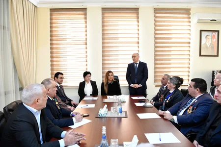 Könül Nurullayevanın seçki qərargahının yaradılması ilə bağlı iclas keçirilib