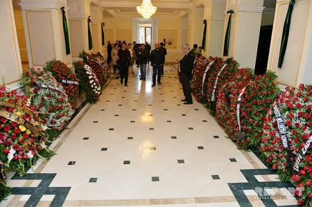 Lütfi Zadə ilə vida mərasimi başa çatıb - YENİLƏNİB-3