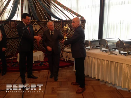 Buxarestdə Novruz bayramı münasibətilə mini futbol turniri keçirilib - FOTO