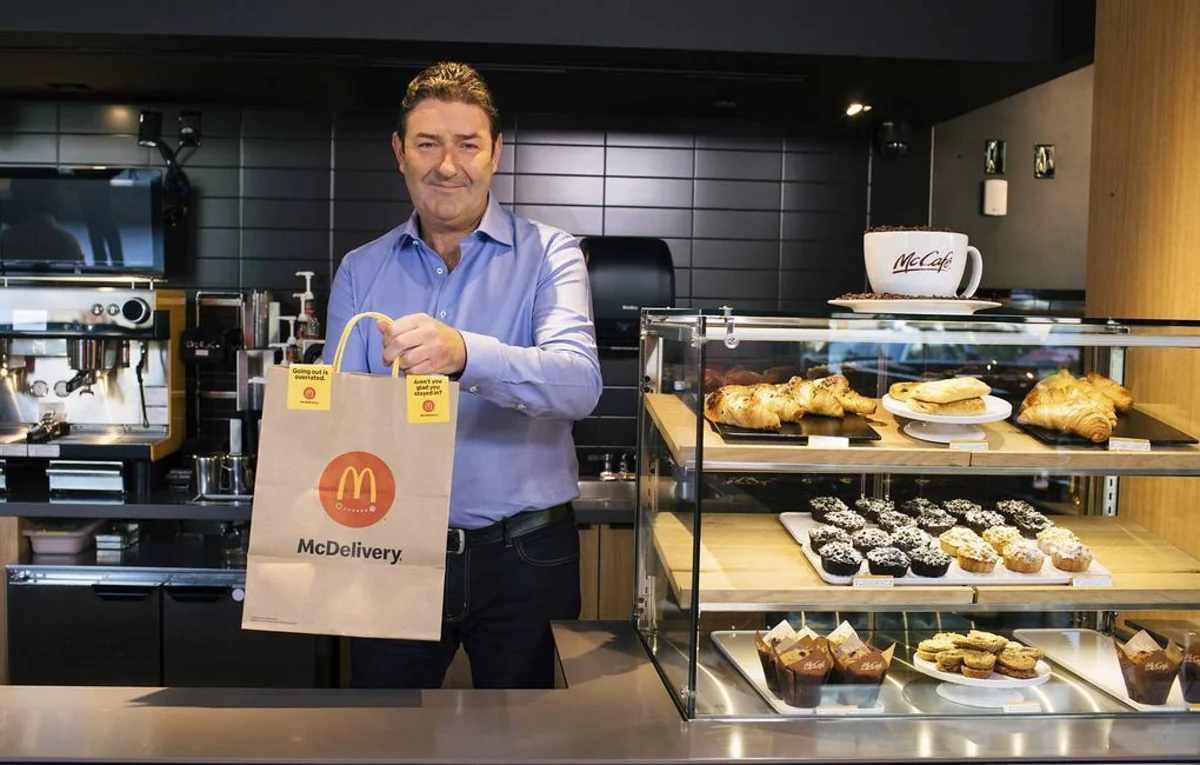 McDonald's prezidenti qalmaqala görə vəzifəsini tərk edib