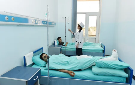 Supreme Commander-in-Chief Ilham Aliyev visits wounded servicemen at Central Military Clinical Hospital