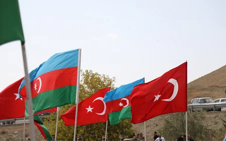 Azərbaycan və Türkiyə hərbçiləri Pirəkəşküldən Acıdərəyə yürüş edib
