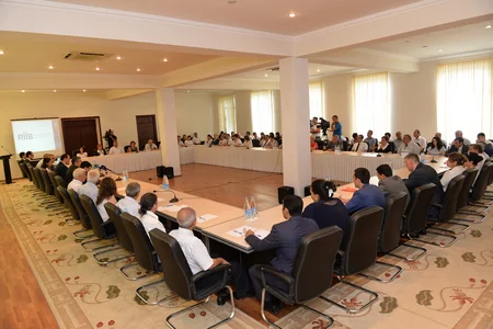 ​Heydər Əliyev Fondunun “Regional İnkişaf” İctimai Birliyi Yevlax və Şəkidə sakinlərlə görüşlər keçirib