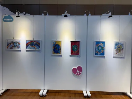 Paintings by young Azerbaijani artists showcased at exhibition in South Korea