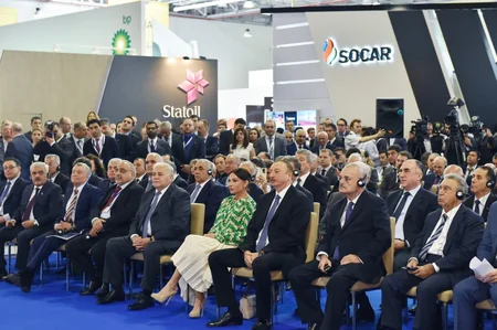 ​Prezident İlham Əliyev Bakıda XXII Beynəlxalq “Xəzər Neft və Qaz 2015” sərgisinin açılışında iştirak edib