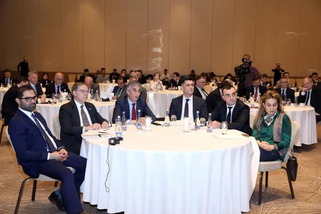 Diplomatik korpusun nümayəndələrinə Azərbaycanda aparılan sosial islahatlar barədə məlumatlar verilib