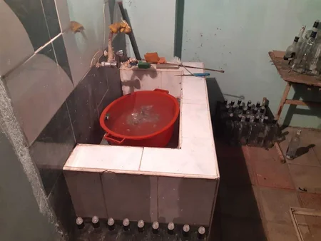 AQTA saxta spirtli içki emal edən sex aşkarlayıb