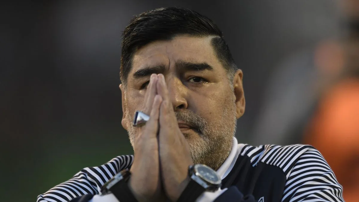 Xəstəxanaya yerləşdirilən Maradonanın durumu açıqlandı