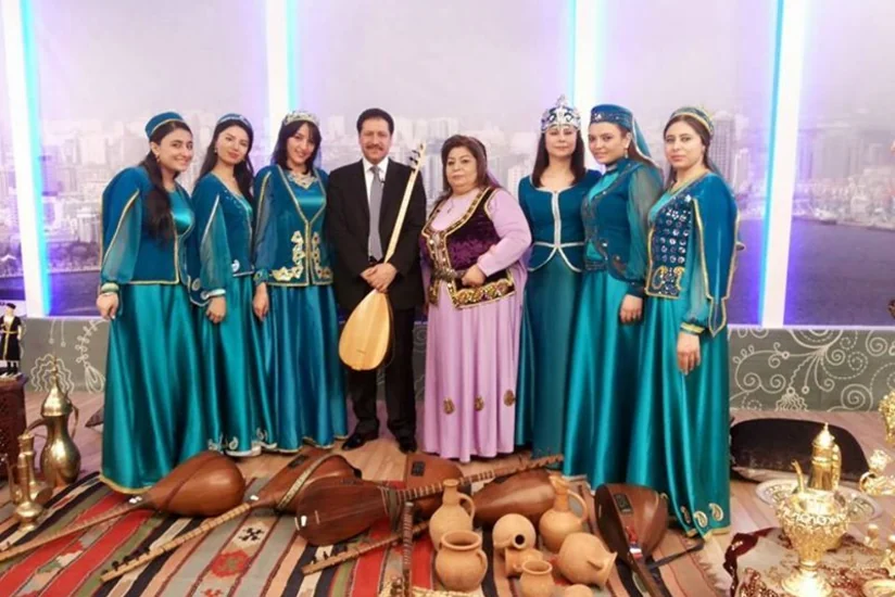 Çeşmə qrupunun aşıq qızlarından biri qəza keçirib
