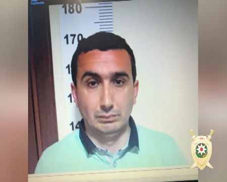 Məşhur energetik içki şirkətinin Azərbaycan üzrə rəhbərini hədələyərək pul alan şəxslər saxlanılıb