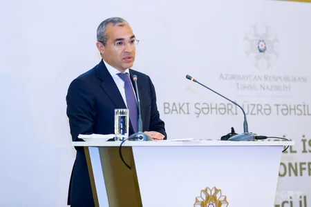 Bakı şəhəri təhsil işçilərinin sentyabr konfransı keçirilib
