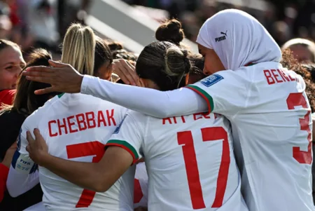 Mərakeş futbolçusu dünya çempionatında oynayan ilk hicablı qadın olub