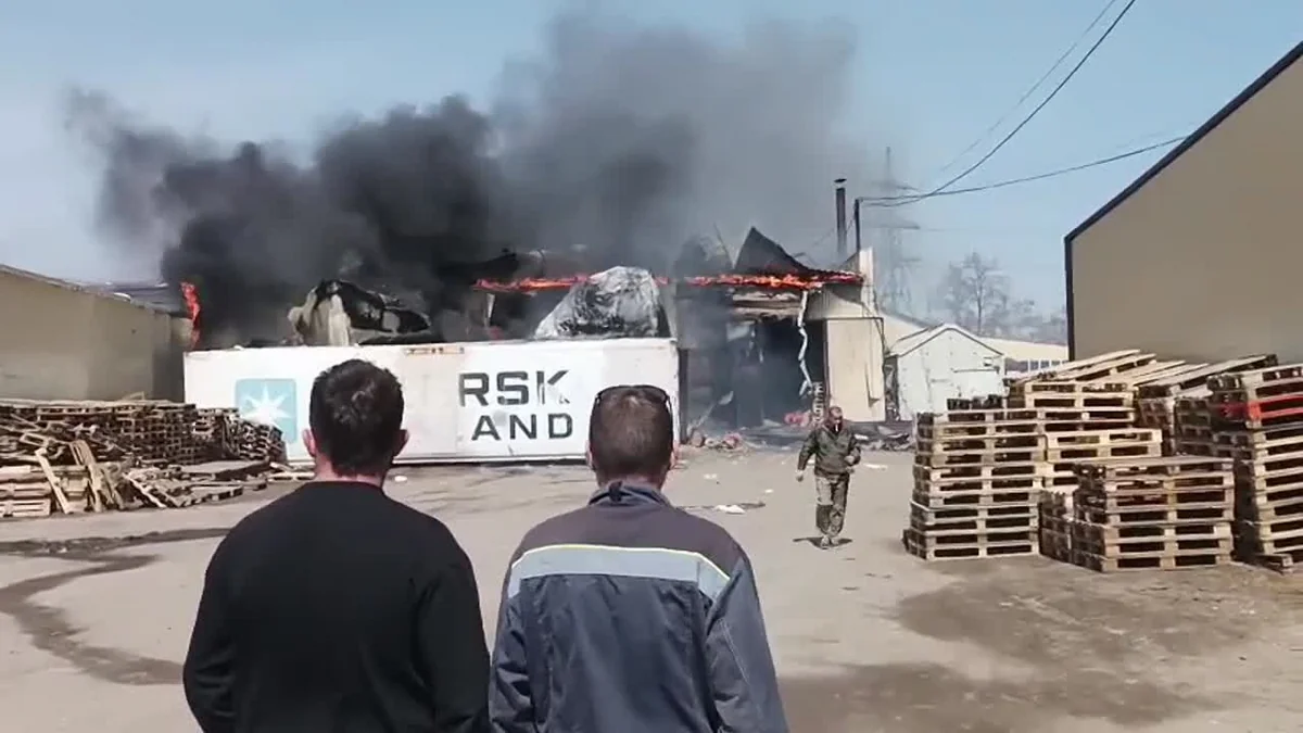 При взрыве в Лесозаводске пострадали два человека