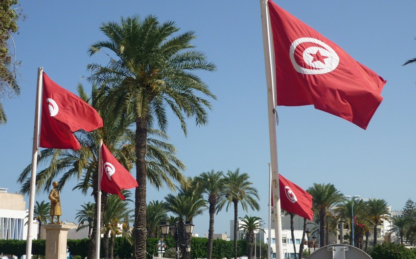 Tunisia holds first post-revolution presidential poll
