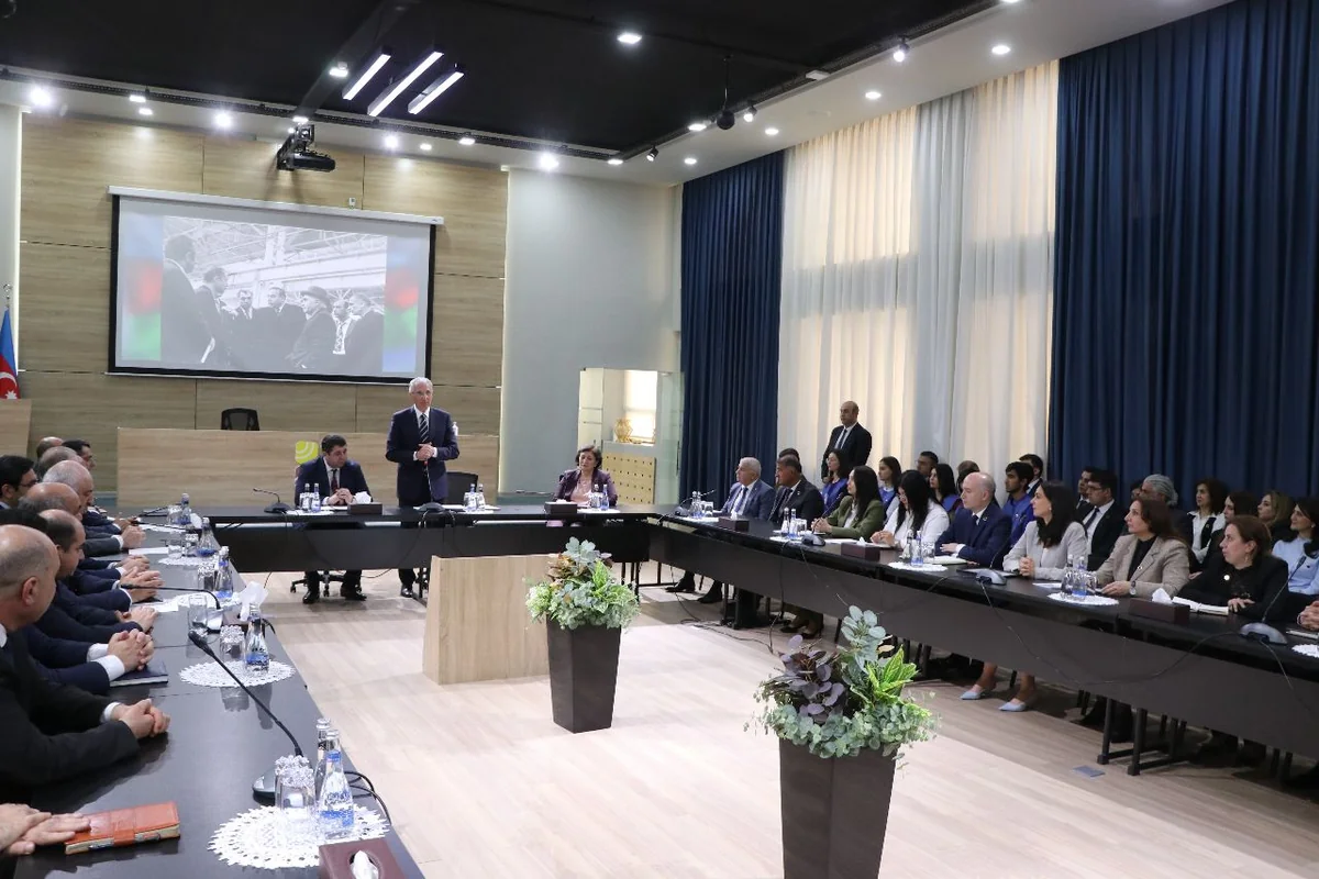 ETSN-də Heydər Əliyevin 100 illik yubileyinə həsr olunan konfrans keçirilib