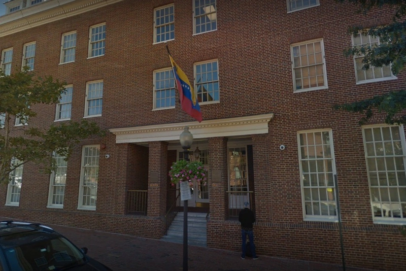 Venesuela ABŞ-dakı səfirlik və konsulluğunu bağlayır