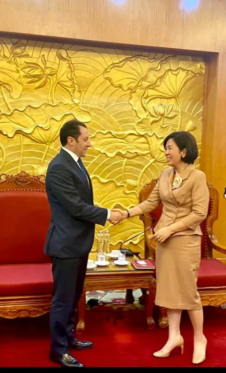 Deputy FM meets with Vietnamese foreign minister