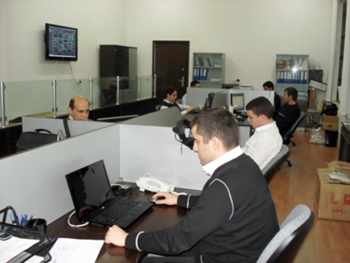 Azərbaycanda ən çox dövlət qulluqçuları baş məsləhətçilərdir