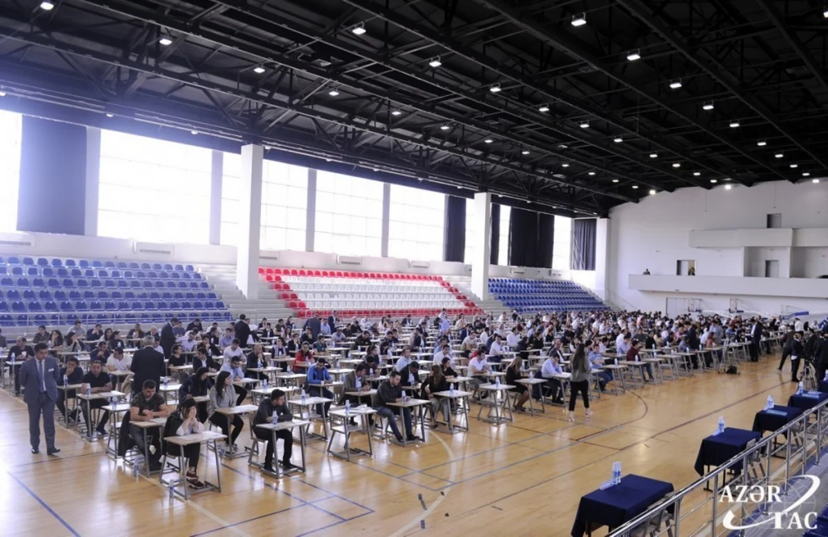Ədliyyə orqanlarına qulluğa qəbulla bağlı test imtahanı keçirilib