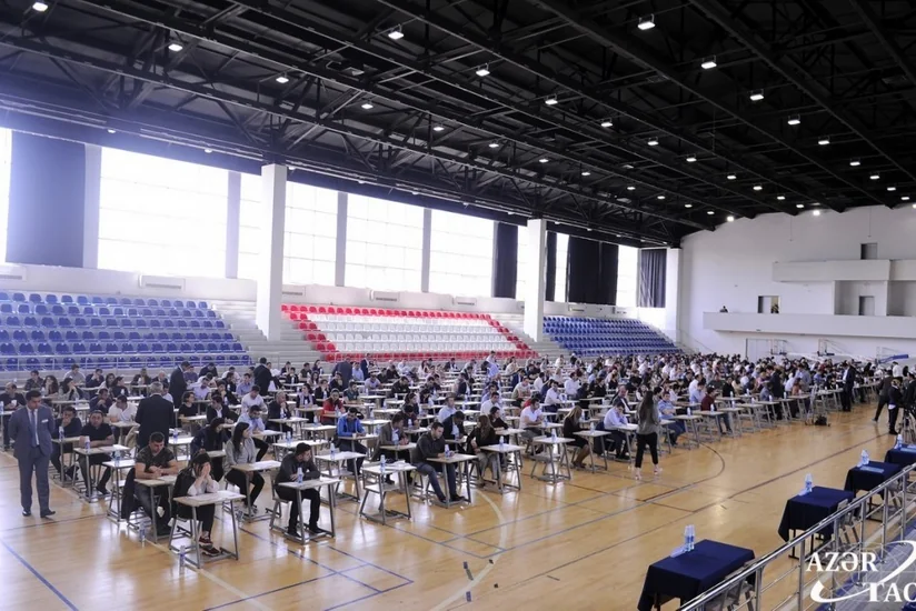 Ədliyyə orqanlarına qulluğa qəbulla bağlı test imtahanı keçirilib