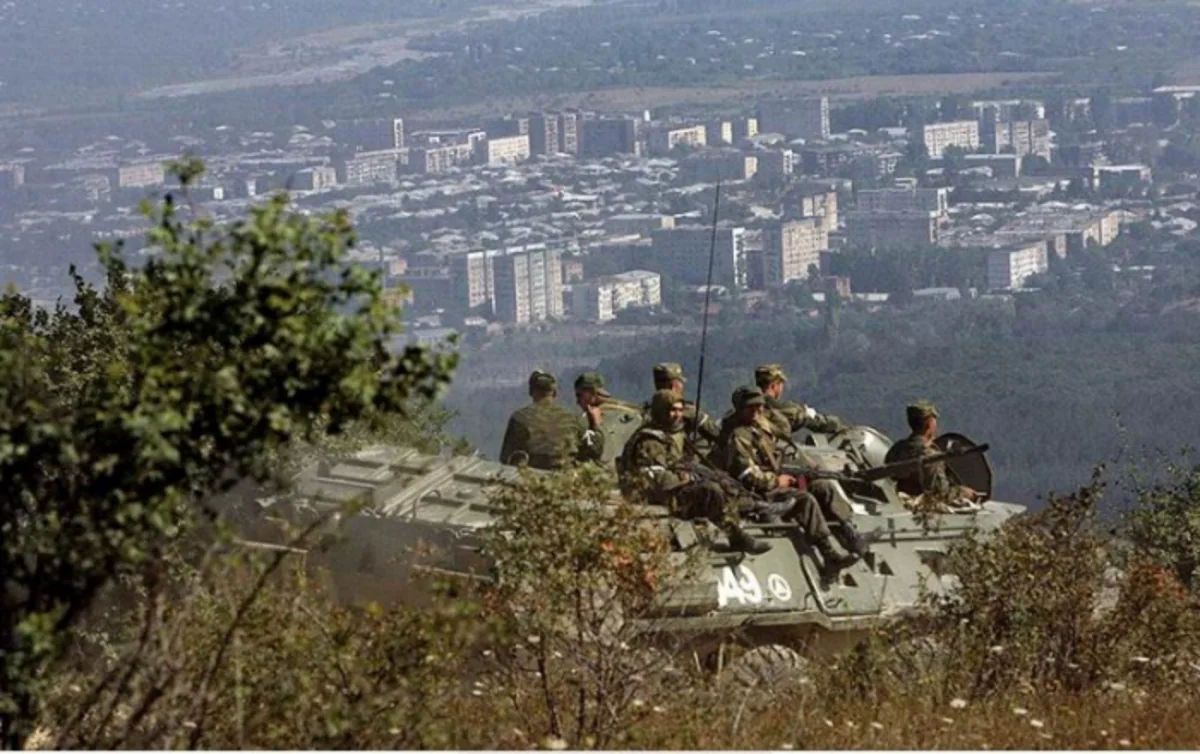 The Mirror: Putin 'deploys elite guard to Moscow' amid fears of military coup