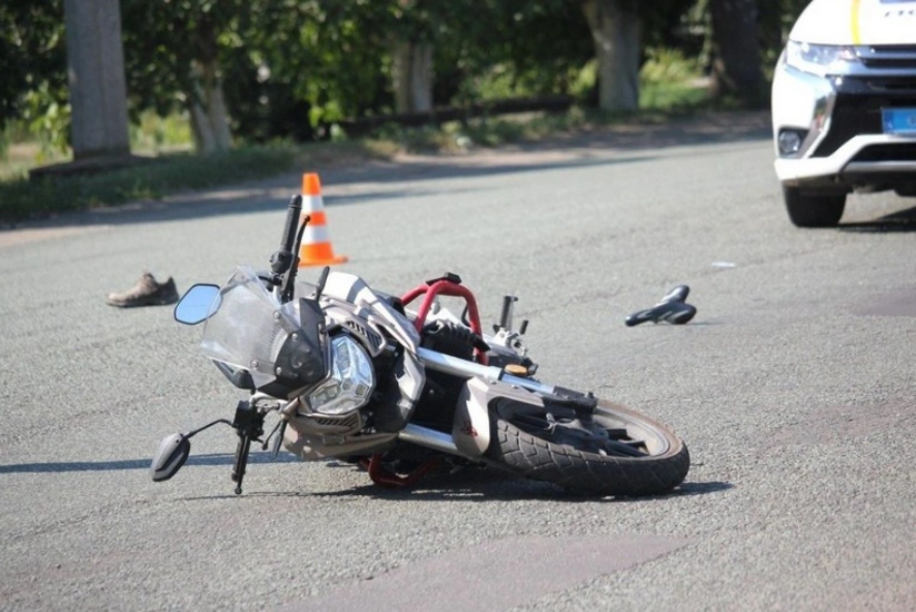 Bakıda motosiklet gənc oğlanı vuraraq xəsarət yetirdi