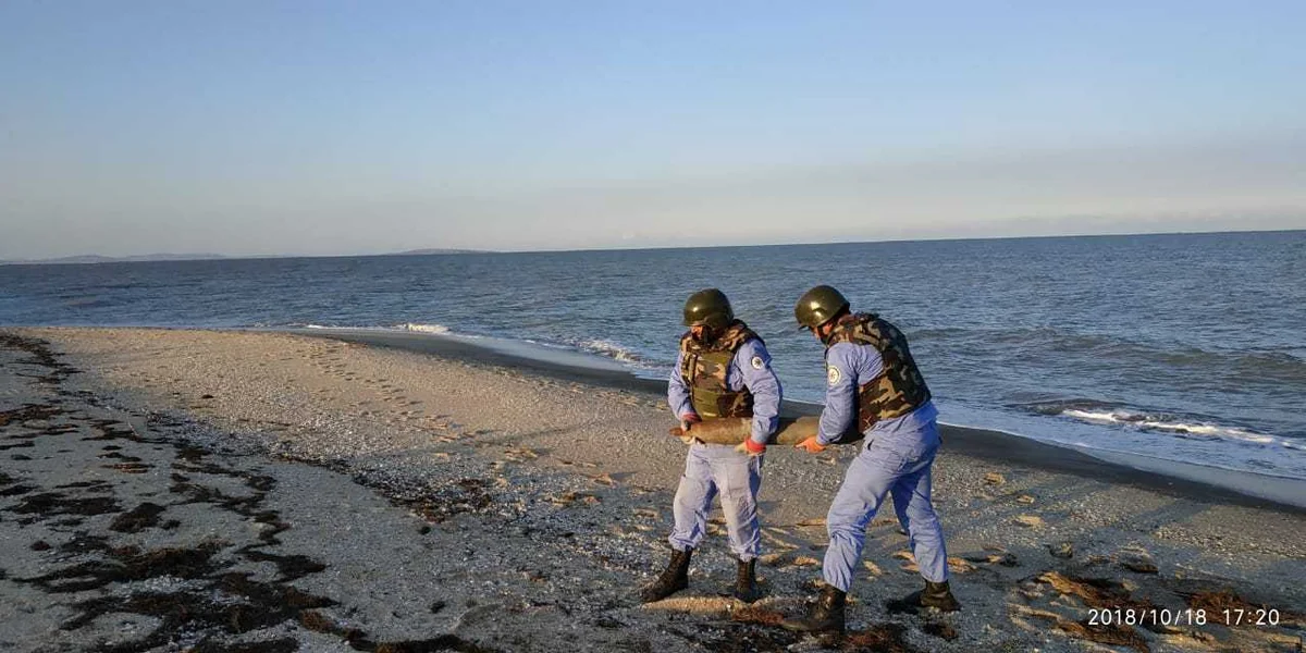 Salyanda dəniz sahilindən iki raket tapılıb