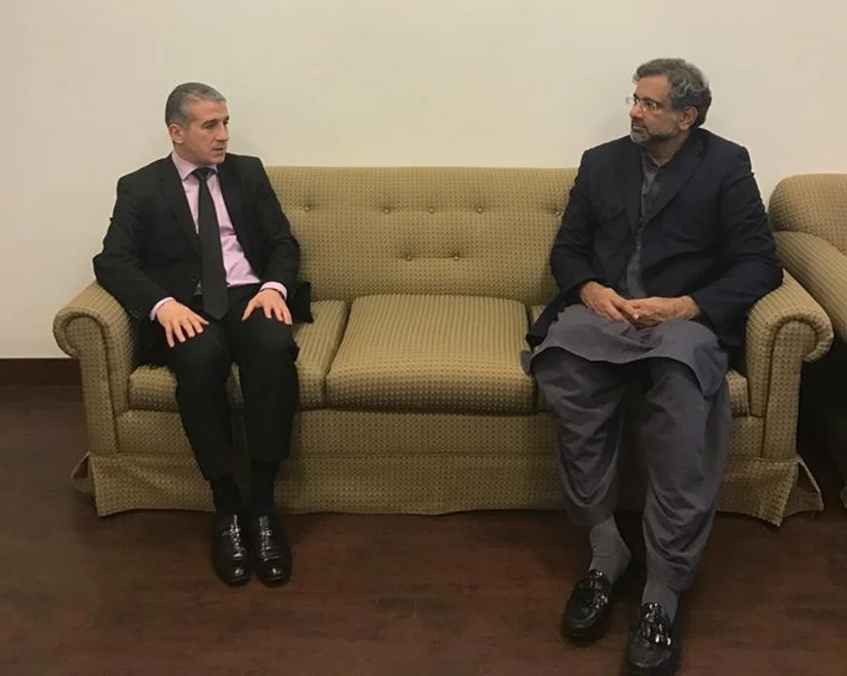 Azərbaycan səfiri Pakistanın neft və təbii ehtiyatlar naziri ilə görüşüb