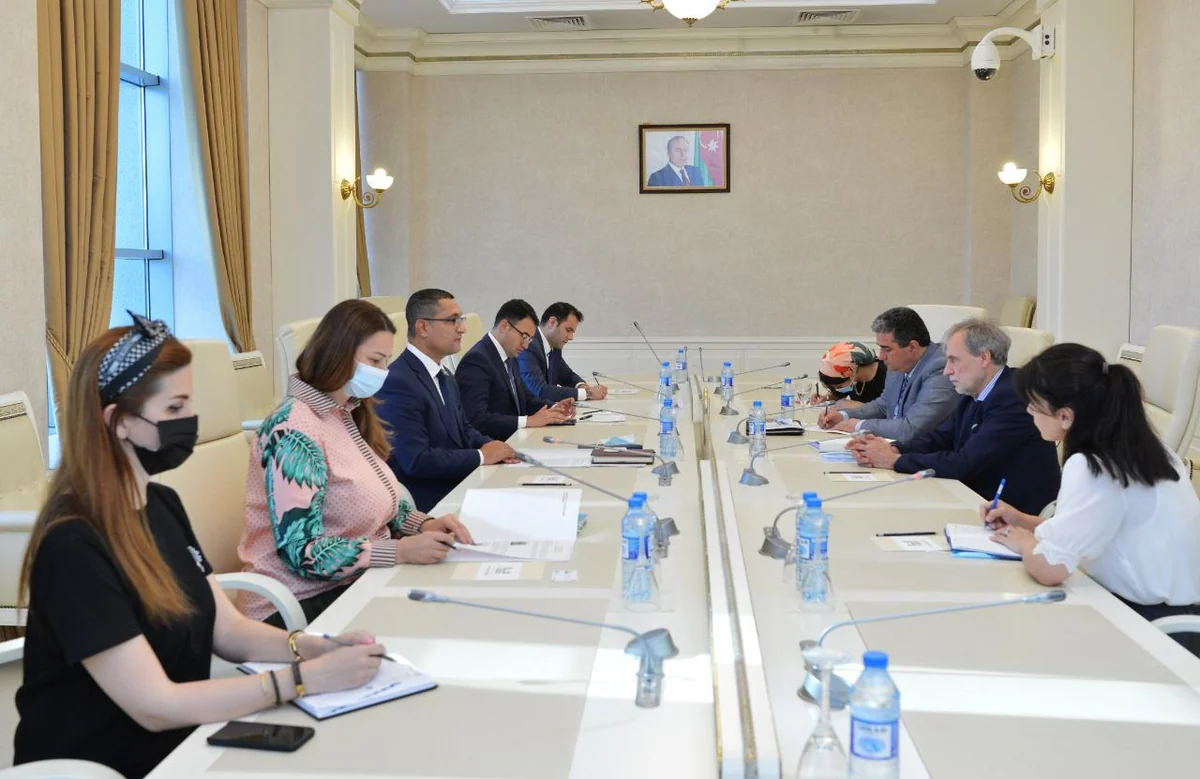 Milli Məclisdə Fransa xəbər portalının nümayəndə heyəti ilə görüş olub