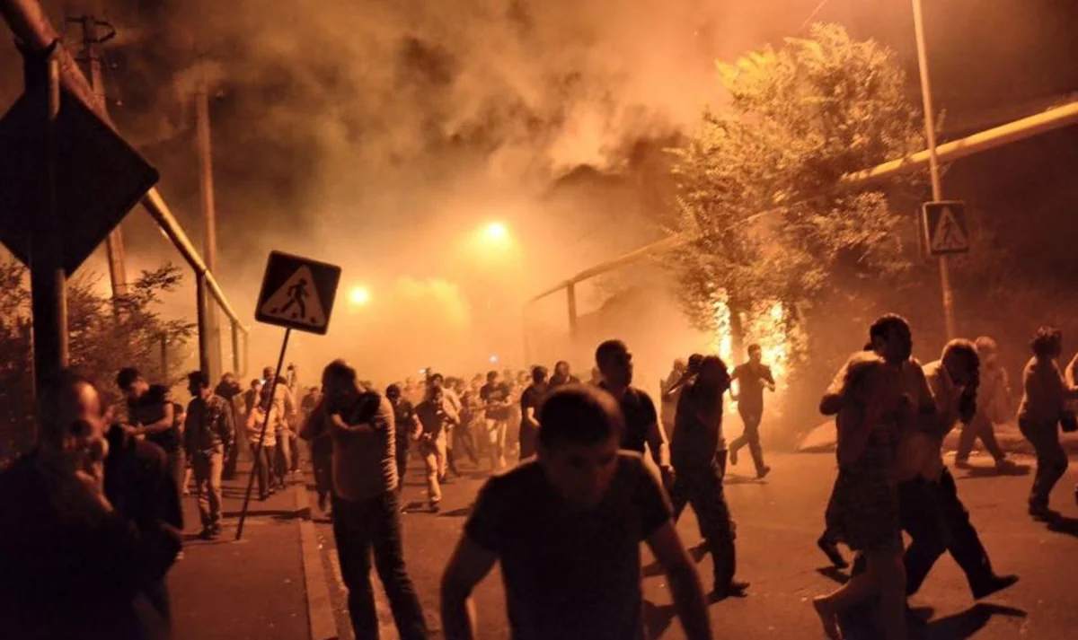 İrəvanda silahlı dəstənin bütün üzvləri tutulub, PPX alayının ərazisi azad edilib - YENİLƏNİB