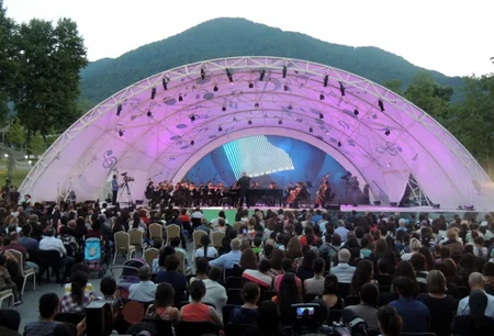 Qəbələ VII Beynəlxalq Musiqi Festivalı atəşfəşanlıqla başa çatıb - FOTO
