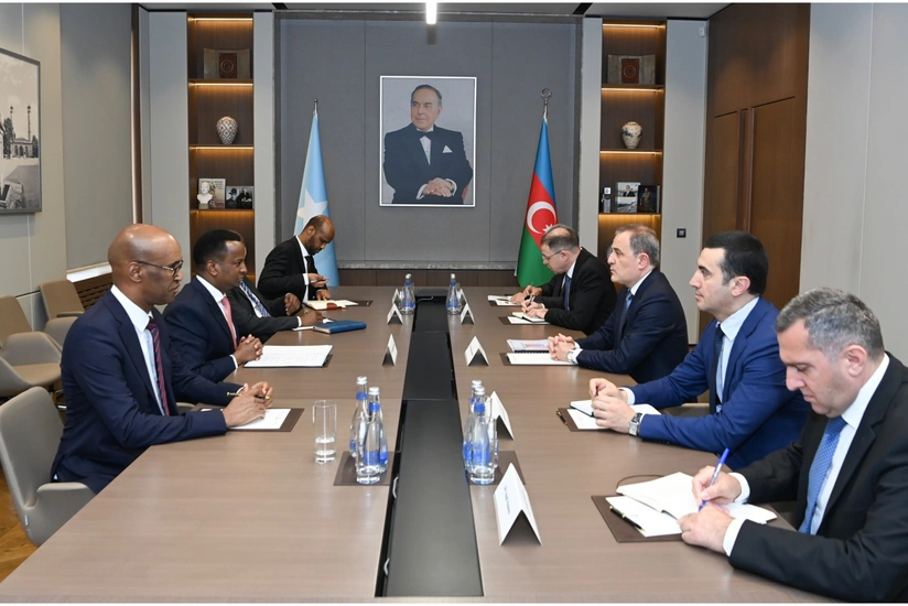 Azərbaycan və Somali XİN başçıları arasında geniştərkibli görüş keçirilib - YENİLƏNİB