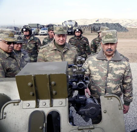Azərbaycanda irimiqyaslı əməliyyat-taktiki təlimləri keçirilir - FOTO