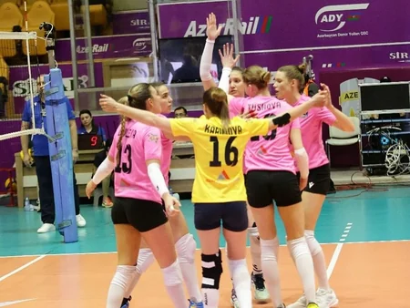 Qadın voleybolçular arasında Yüksək Liqada VII tura yekun vurulub