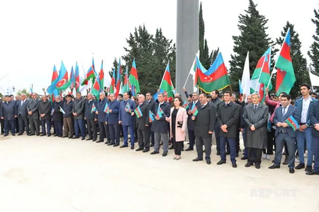 Lənkəranda Dövlət Bayrağı günü qeyd olunub - FOTO