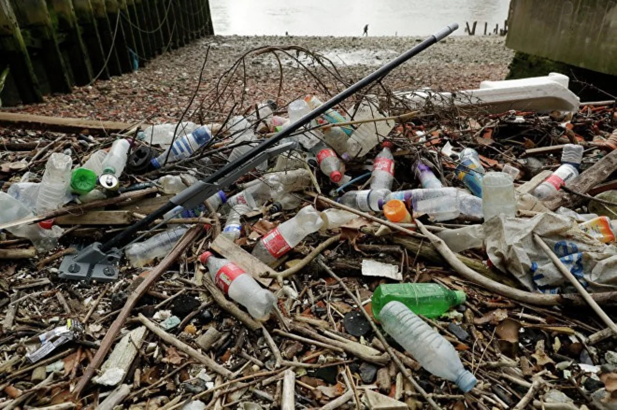 Bərk məişət və plastik tullantıların idarə olunması ilə bağlı görüş keçirilib