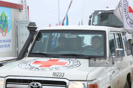 ICRC vehicles pass freely through Khankandi-Lachin road