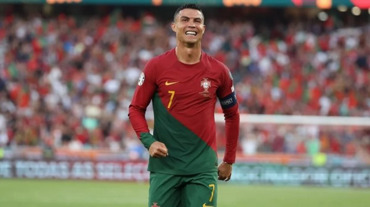 Ronaldu növbəti dəfə dünya futbolunun tarixinə düşüb