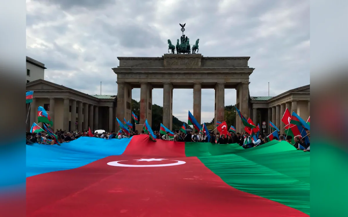 Проживающие в Германии азербайджанцы проводят мирную акцию протеста