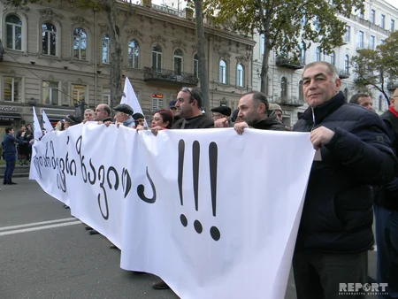 Противники Михаила Саакашвили провели в Тбилиси марш протеста