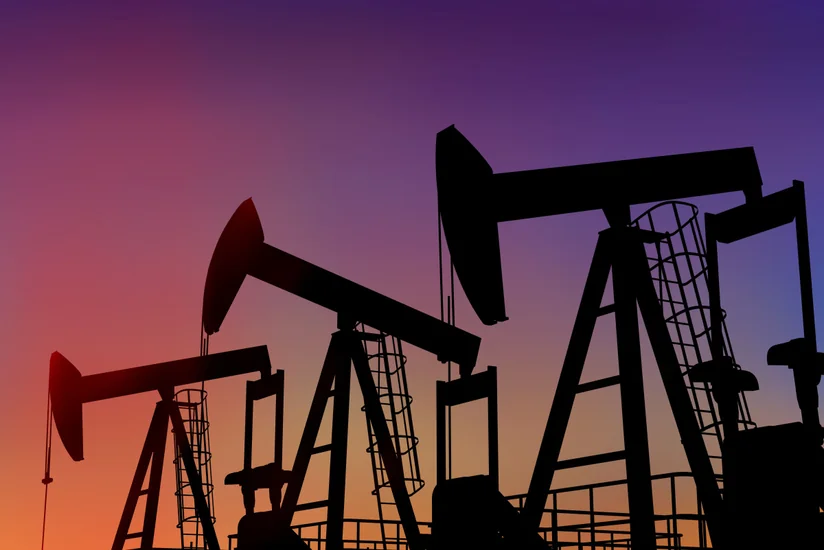 Нефть на мировом рынке подешевела